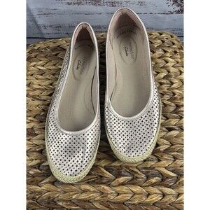 CLARKS Ultimate Comfort Collection Shoes Us size 6.5 Pink